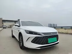 2025 BYD Qin L DM-i Smart Driving 80KM Transcendent Type, белый — фото 3