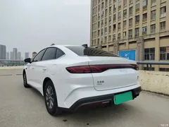 2025 BYD Qin L DM-i Smart Driving 80KM Transcendent Type, белый — фото 6