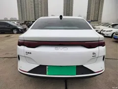 2025 BYD Qin L EV 545KM Cloud Model, белый — фото 5