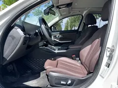 2023 BMW 3 Series 320Li M Sport Package, белый — фото 7