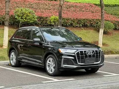 2021 Audi Q7 55 TFSI quattro S line, чёрный — фото 3