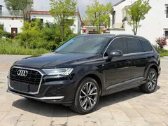 2021 Audi Q7 55 TFSI quattro S line Sport, чёрный — фото 1