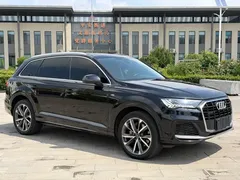 2021 Audi Q7 55 TFSI quattro S line Sport, чёрный — фото 3