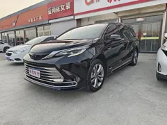 2023 Toyota Sienna 2.5L Hybrid Premium, чёрный — фото 1