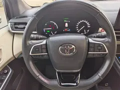 2023 Toyota Sienna 2.5L Hybrid Premium, чёрный — фото 9