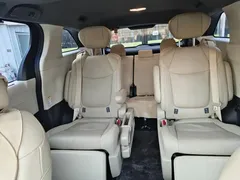 2023 Toyota Sienna 2.5L Hybrid Premium, чёрный — фото 15