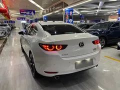2022 Mazda 3 2.0L AT, белый — фото 6