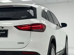 2020 Mercedes-Benz GLA 180, белый — фото 9