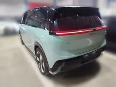 2025 Zeekr Mix Smart Driving, чёрный — фото 9