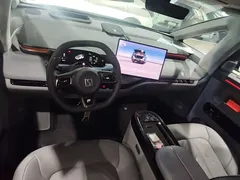 2025 Zeekr Mix Smart Driving, чёрный — фото 16