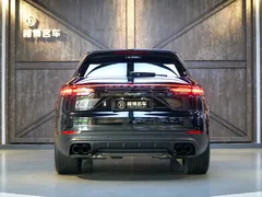2023 Porsche Cayenne New Energy Cayenne E-Hybrid 2.0T Platinum, чёрный — фото 3