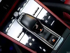 2023 Porsche Cayenne New Energy Cayenne E-Hybrid 2.0T Platinum, чёрный — фото 19
