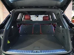 2023 Porsche Cayenne New Energy Cayenne E-Hybrid 2.0T Platinum, чёрный — фото 22
