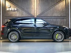 2023 Porsche Cayenne New Energy Cayenne E-Hybrid 2.0T Platinum, чёрный — фото 23