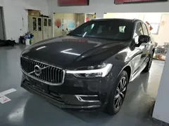 2021 Volvo XC60 4WD Luxury — фото 2