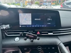2022 Hyundai Elantra 1.5L CVT LUX Premium, синий — фото 7