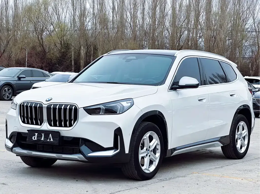 2023 BMW X1