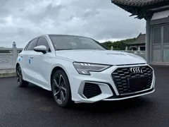 2022 Audi A3 Sportback 35 TFSI Fashion Sport, белый — фото 3