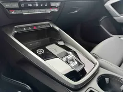 2022 Audi A3 Sportback 35 TFSI Fashion Sport, белый — фото 13