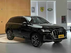 2023 Audi Q7 55 TFSI quattro S line, чёрный — фото 3