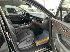 2023 Audi Q7 55 TFSI quattro S line, чёрный — фото 11