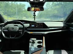 2022 Changan UNI-V 1.5T Sport — фото 10