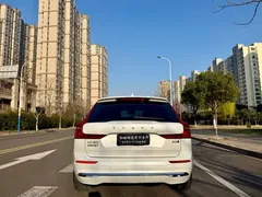 2023 Volvo XC60 B5 4WD Luxury, белый — фото 8