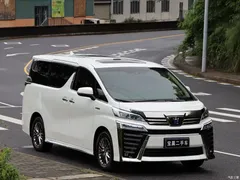 2021 Toyota Vellfire Crown Hybrid 2.5L HV Supreme — фото 3