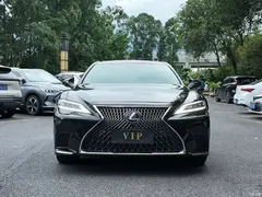 2021 Lexus LS 500h Excellence — фото 2