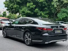 2021 Lexus LS 500h Excellence — фото 14