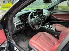 2022 BMW 5 Series 530Li M sports, чёрный — фото 4