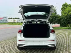 2023 Volkswagen Golf 200TSI DSG Pro, белый — фото 5