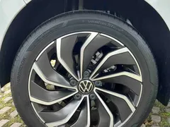 2023 Volkswagen Golf 200TSI DSG Pro, белый — фото 18