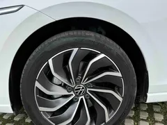 2023 Volkswagen Golf 200TSI DSG Pro, белый — фото 20