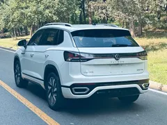 2023 Volkswagen Tayron 330TSI 2WD R-Line, белый — фото 5