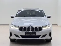 2021 BMW 6 Series GT 6 GT 630i, белый — фото 2