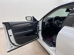 2021 BMW 6 Series GT 6 GT 630i, белый — фото 26