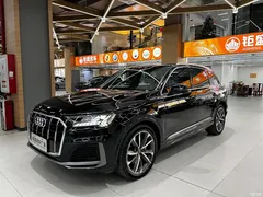 2021 Audi Q7 55 TFSI quattro S line sporty — фото 1