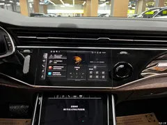 2021 Audi Q7 55 TFSI quattro S line sporty — фото 9