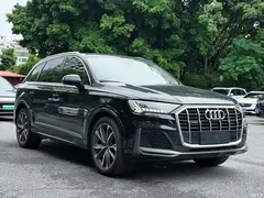 2022 Audi Q7 55 TFSI quattro S line sporty — фото 3
