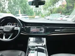 2022 Audi Q7 55 TFSI quattro S line sporty — фото 7