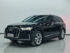 2021 Audi Q7 45 TFSI quattro S line sporty — фото 1