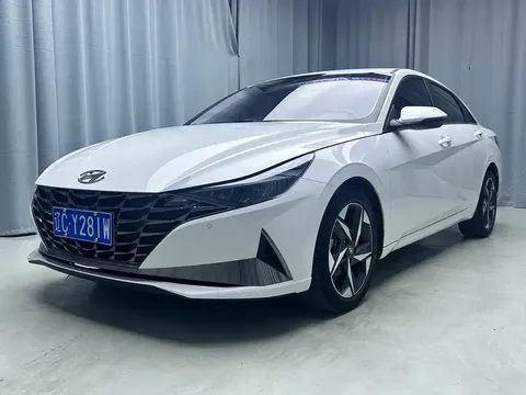 2022 Hyundai Elantra 1.5L CVT GLX Elite