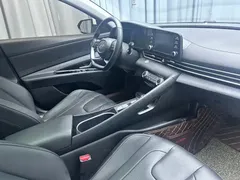 2022 Hyundai Elantra 1.5L CVT GLX Elite, белый — фото 14