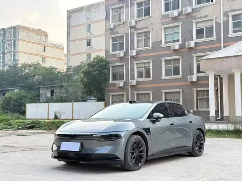 2024 Zeekr 007 4WD Smart Driving 75kWh