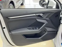 2022 Audi A3L Limousine 35 TFSI, белый — фото 15