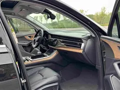2023 Audi Q7 55 TFSI quattro S, чёрный — фото 8