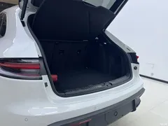 2023 Porsche Macan Macan 2.0T, белый — фото 4