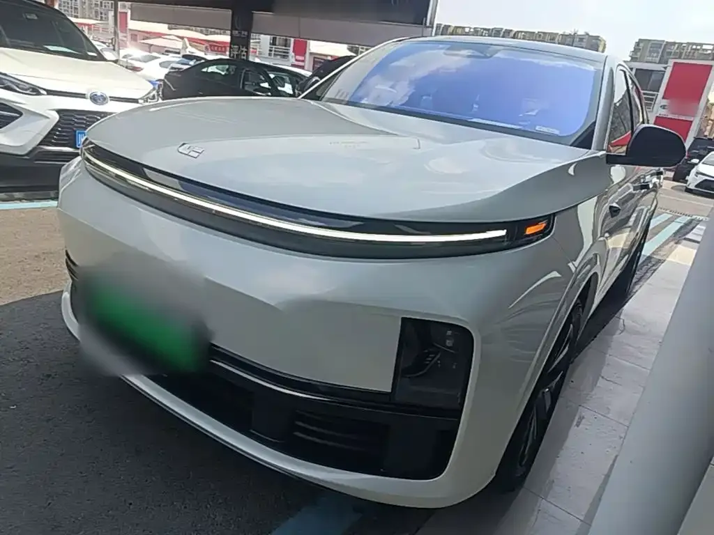 2023 Li Auto L7 Air