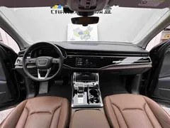 2023 Audi Q7 55 TFSI quattro S line, чёрный — фото 9